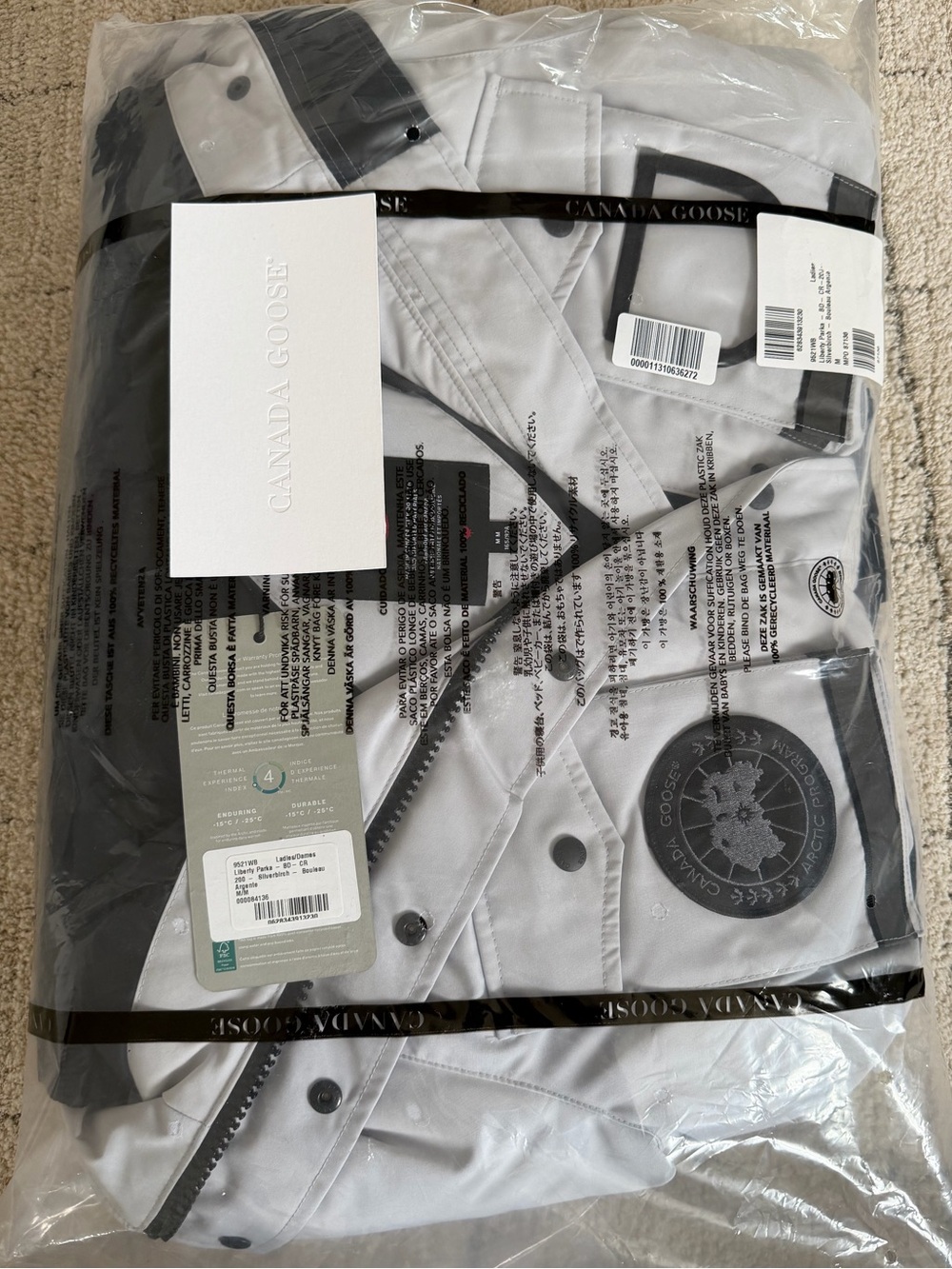 NWT Canada Goose Liberty Parka Black Label Silverbirch Size M Winter Jacket - Picture 5 of 6